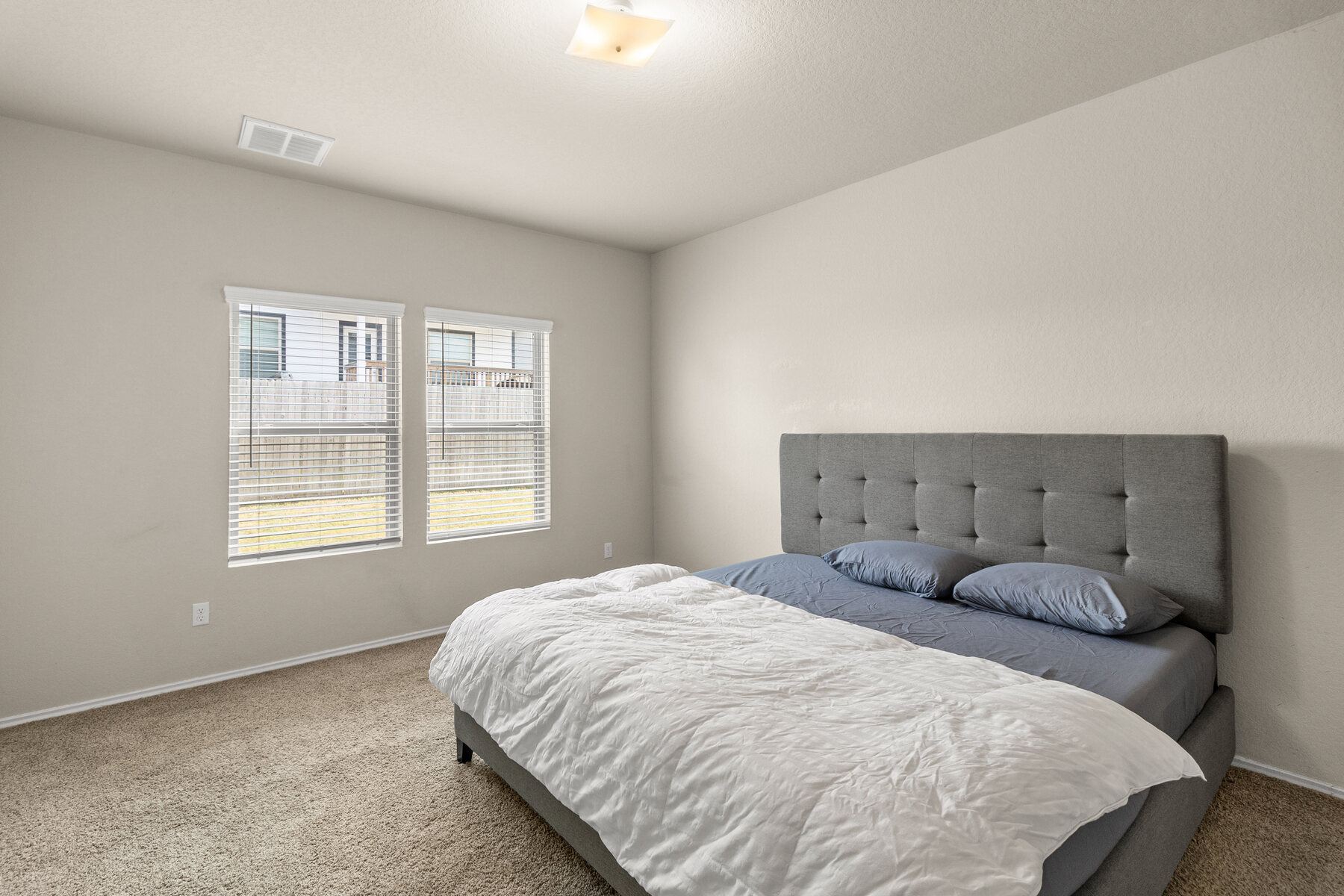 331 Saddle Leaf property photo 14