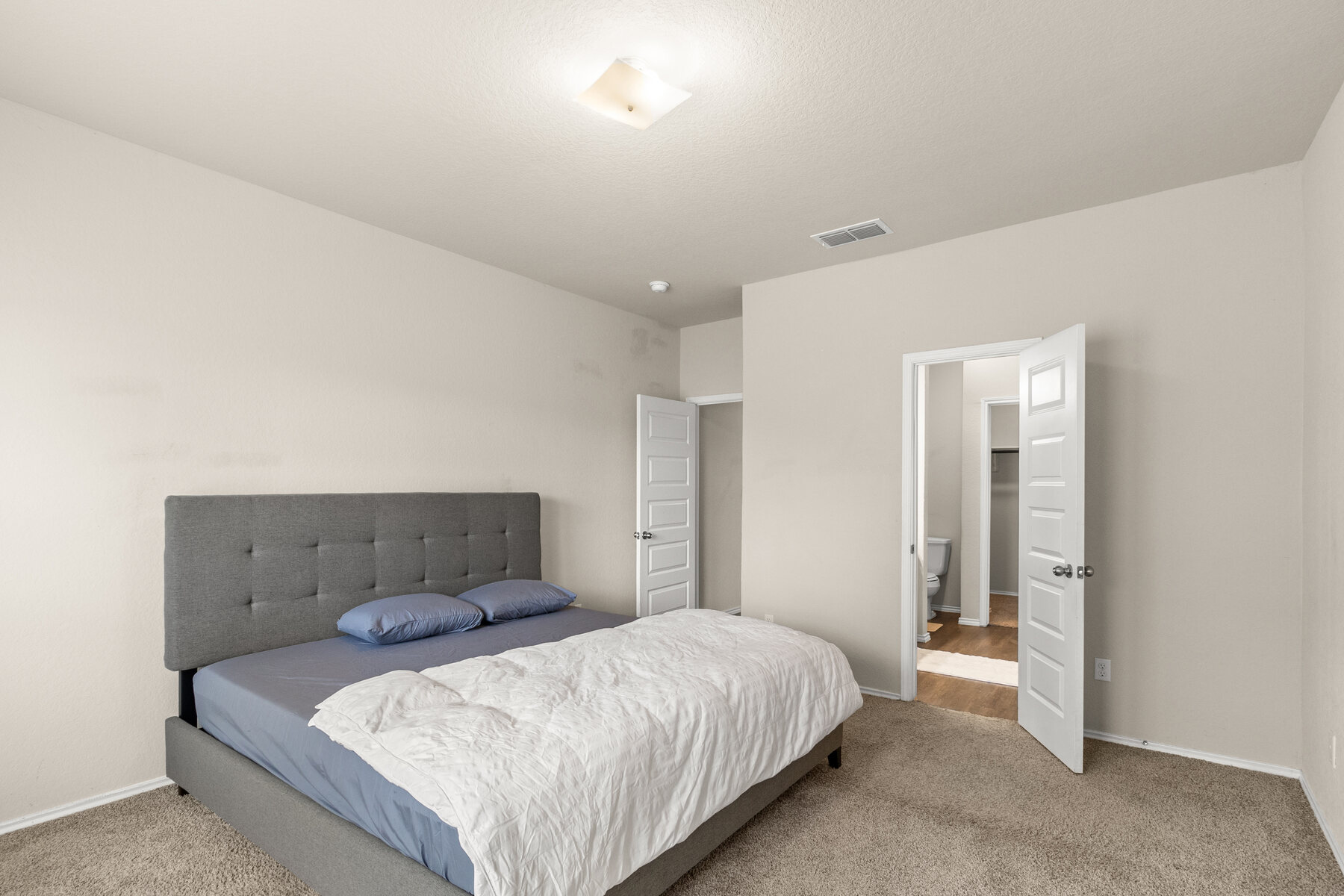 331 Saddle Leaf property photo 15