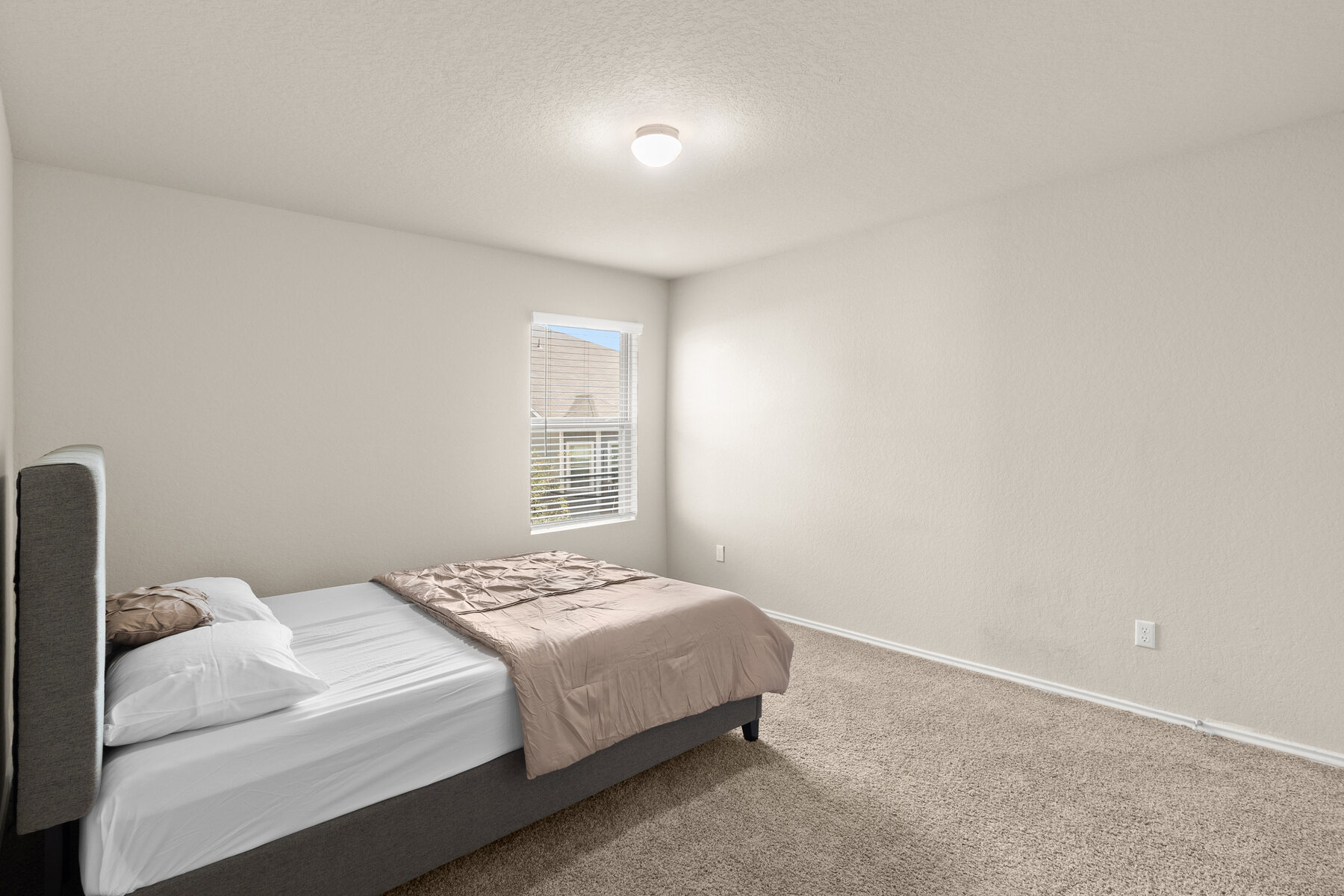 331 Saddle Leaf property photo 27