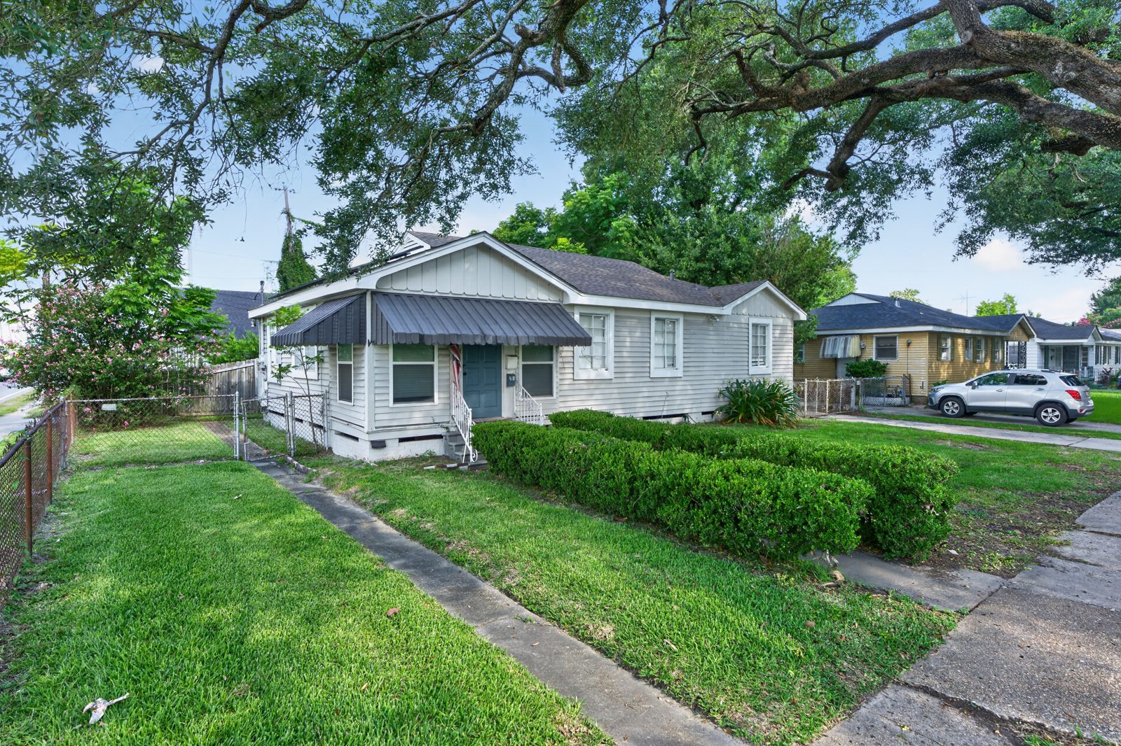 2 Marilyn Ave property photo 3